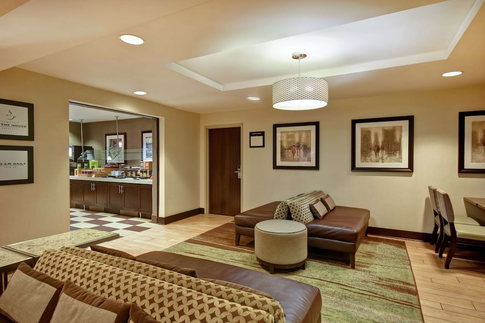 Hampton Inn Atlanta Mall Of Georgia - photo 34