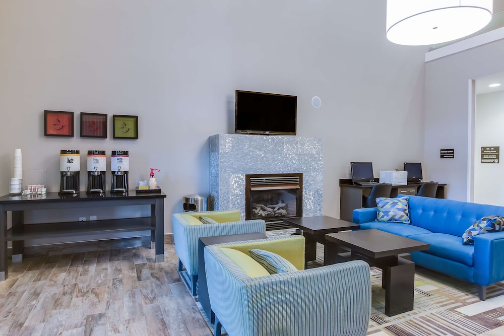 Hampton Inn White House - photo 6