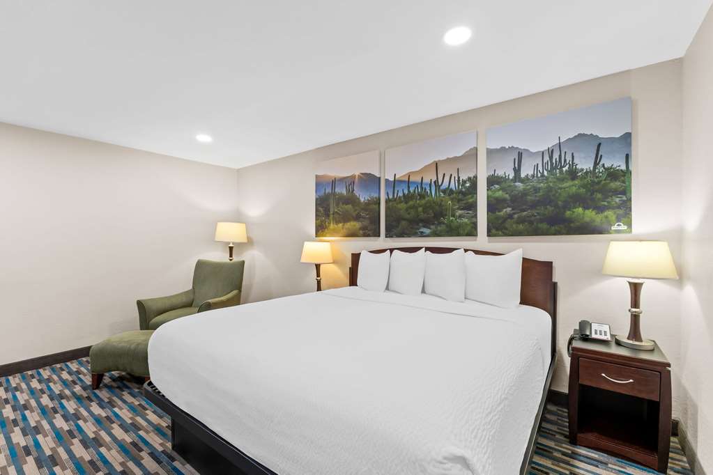 Days Inn & Suites by Wyndham Mesa Near Phoenix - photo 52