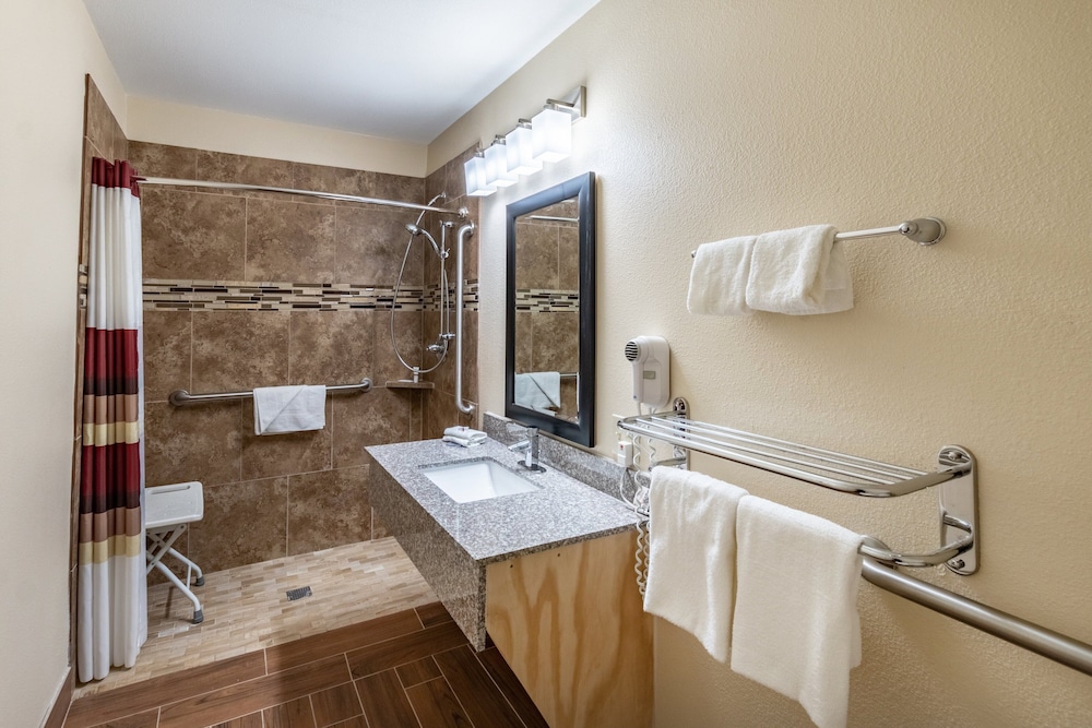 Red Roof Inn Buffalo TX - photo 17