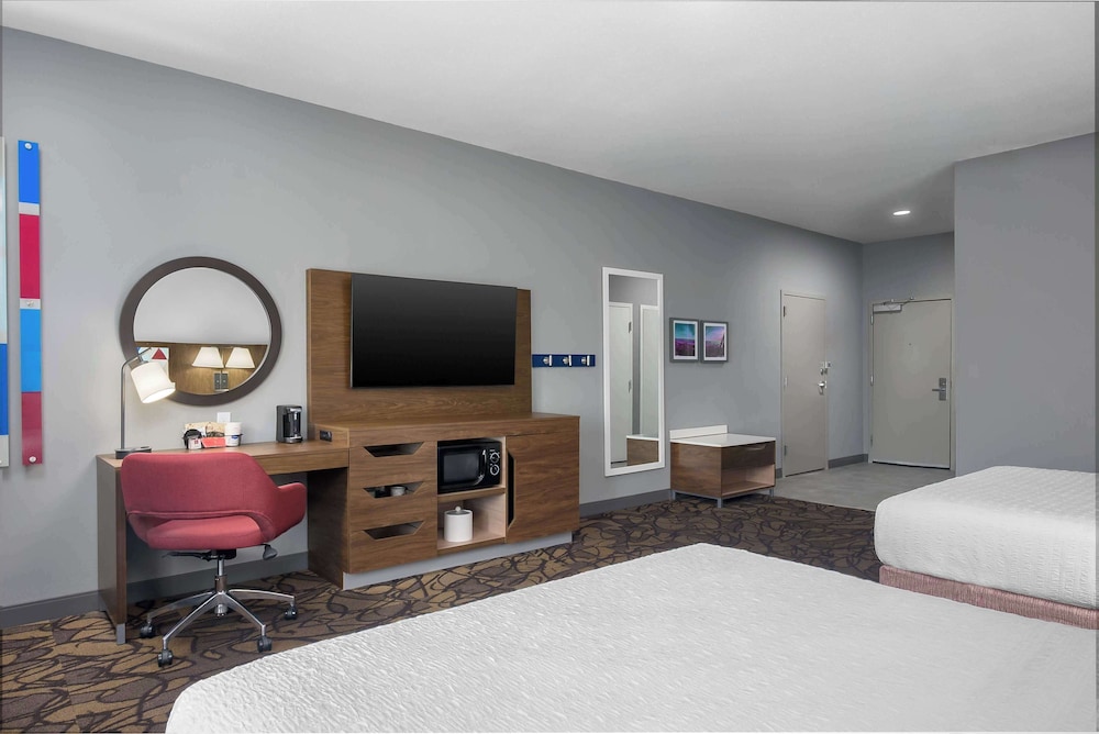 Hampton Inn & Suites Birmingham Pelham - photo 8