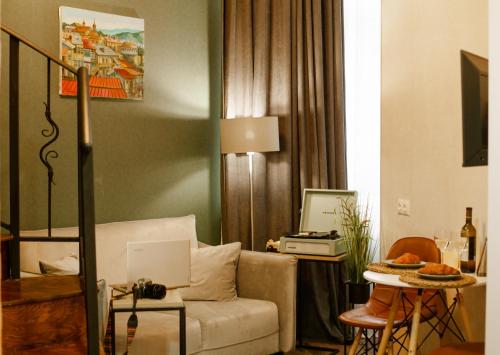 Luxury Duplex Studios City Center