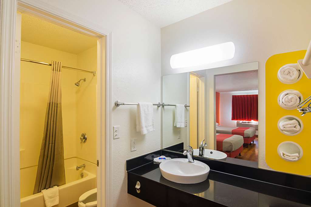 Motel 6 Lawton OK - photo 22