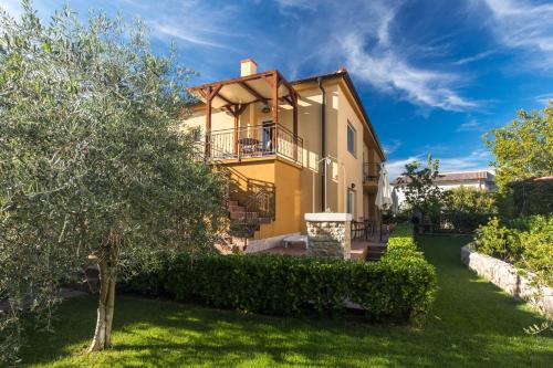 Apartments Laura — 4-Star Luxury Hotel in Krk, Croatia