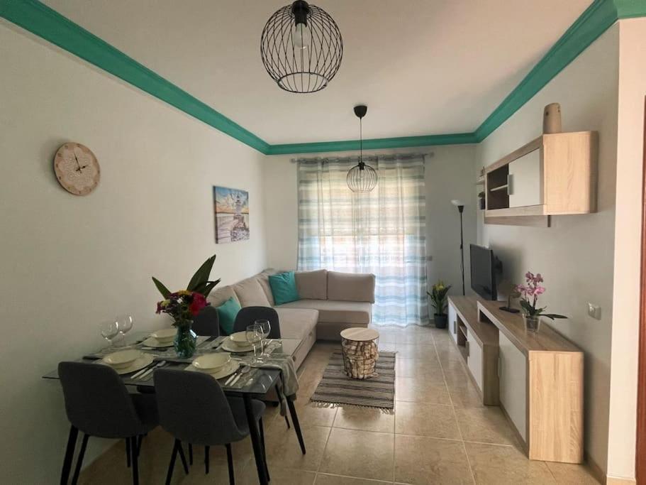 Piso Acogedor En las Eras — 4-Star Luxury Hotel in Lomo De Arico, Spain