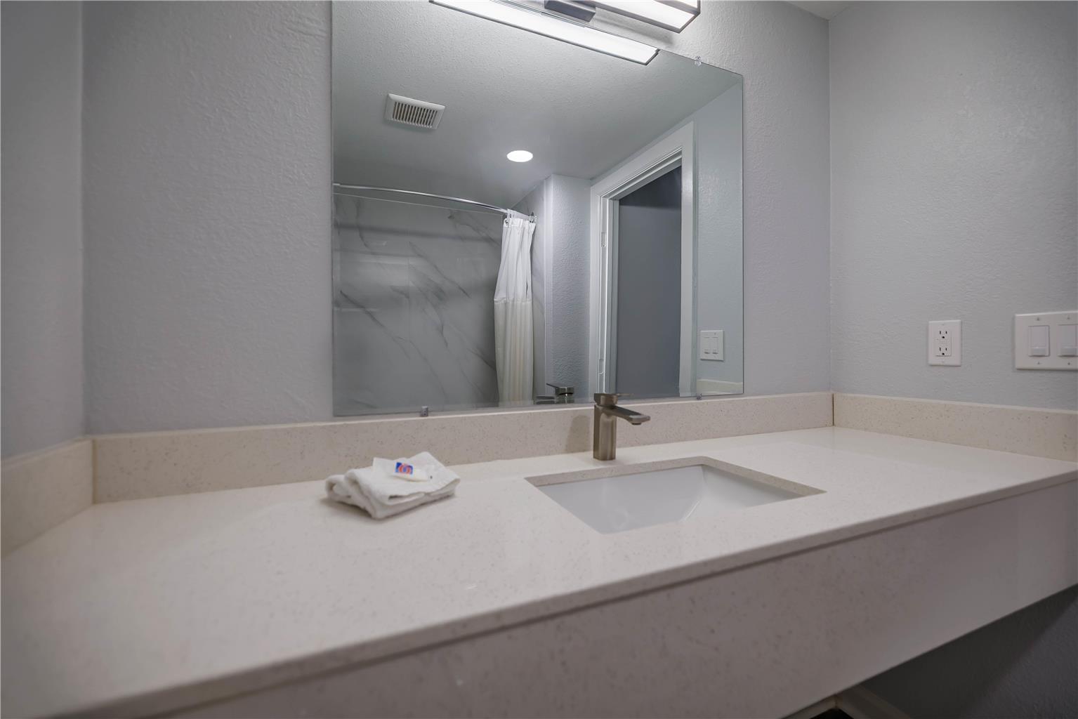 Motel 6 Franklin OH - photo 8