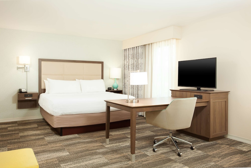 Hampton Inn & Suites Niles Warren - photo 6
