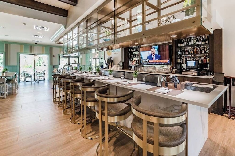 Chic Resort Villa: Themed Rooms Pool & Game Room - photo 71