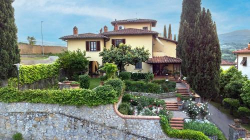 Villa Desideria — 4-Star Luxury Hotel in Figline Valdarno, Italy