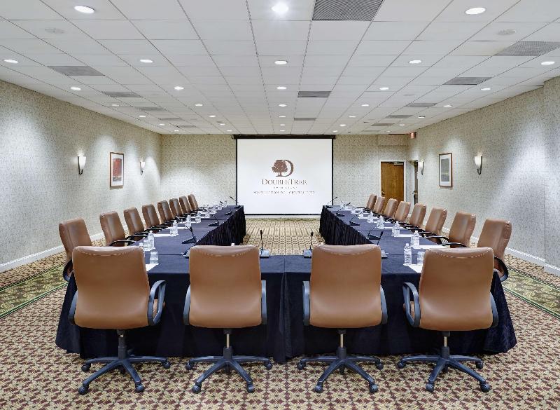 DoubleTree by Hilton Washington DC Crystal City - photo 25