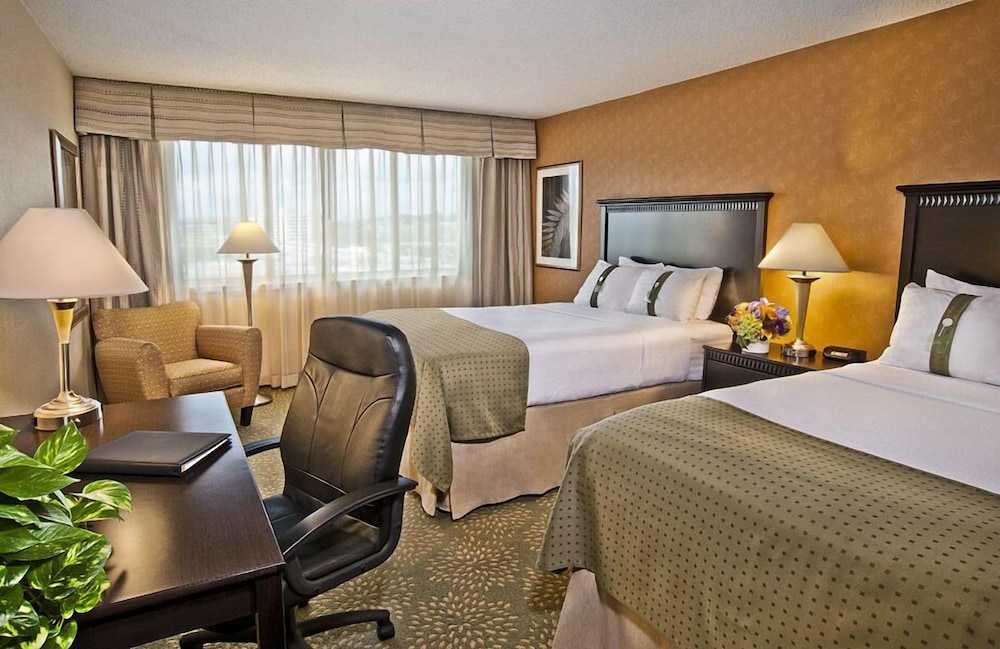 Holiday Inn Alexandria at Carlyle by IHG - photo 13