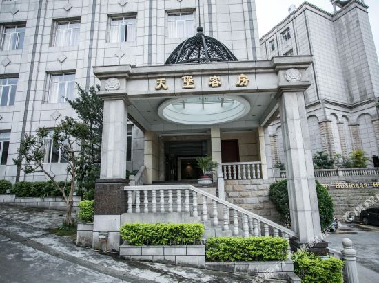 Yangjiang Tianbao Business Hotel in Yangjiang, People's Republic of China