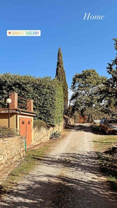 Casa Solatii Montefioralle — 4-Star Luxury Hotel in Greve In Chianti, Italy