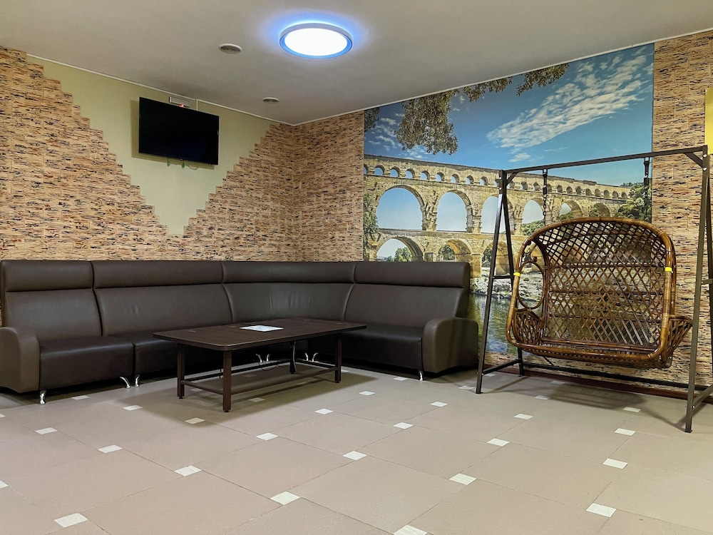 Murto - carbon neutral hotel in Unknown City