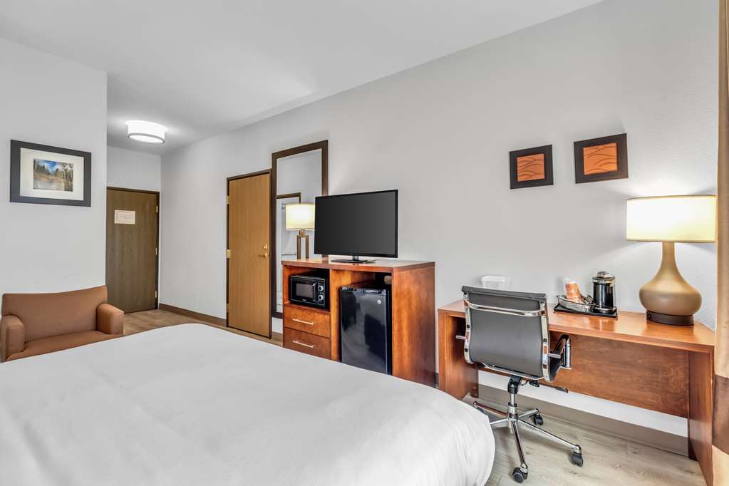 Comfort Inn Denver West Arvada Station - photo 28