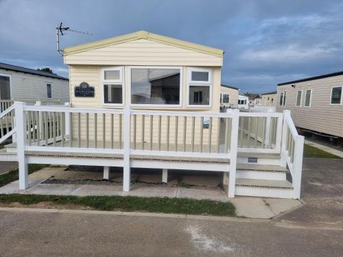 8 Berth Caravan Pg30 in Chapel Saint Leonards, United Kingdom