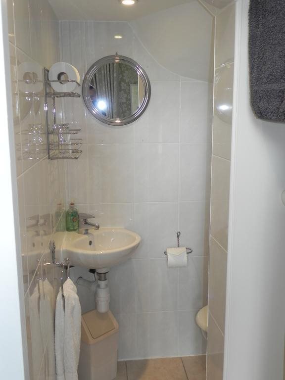 Ashlyn Guest House — 4-Star Luxury Hotel in Edinburgh, United Kingdom