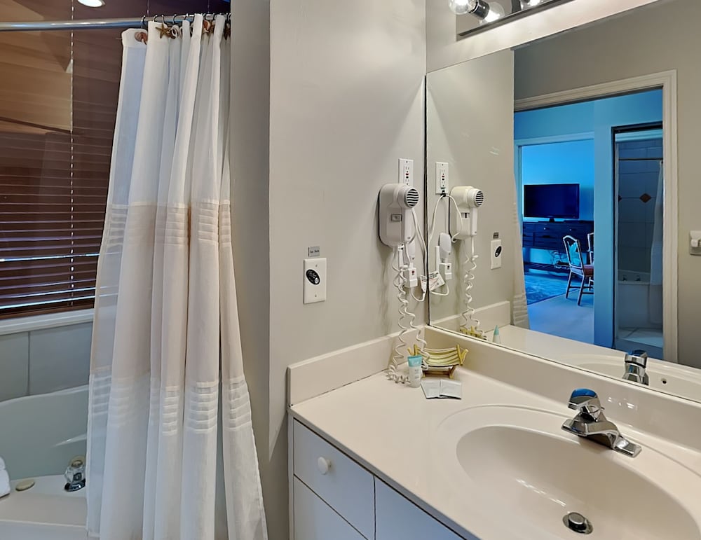 Lovers Key Resort Penthouse 3 - photo 10