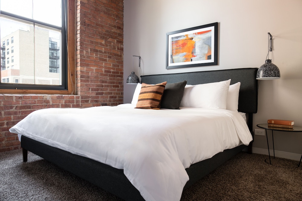Bright South Loop Suites by Sonder - photo 29