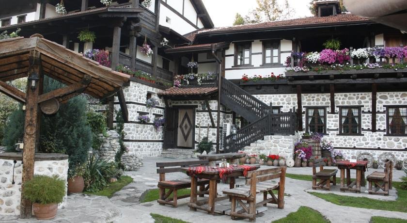 Hotel Makedonska Kruchma — Bansko