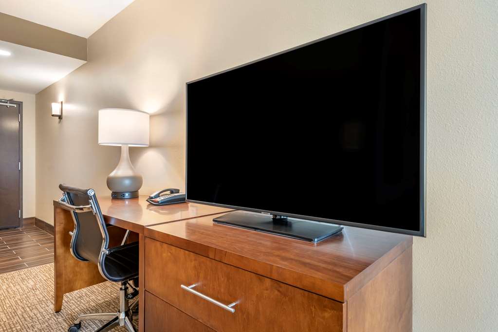 Comfort Suites Daytona Beach Speedway - photo 16