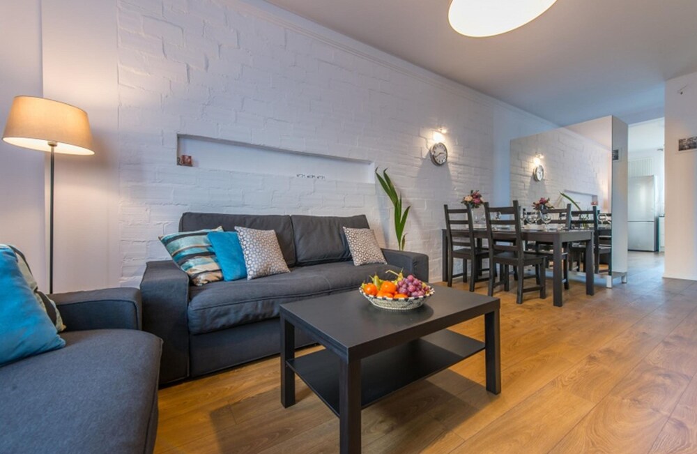 P&O Apartments Pole Mokotowskie — 4-Star Luxury Hotel in Warsaw, Poland