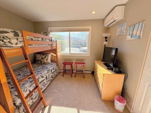F4 Warm Fairway Village Townhome mountain views and large lawn So much to do - photo 50