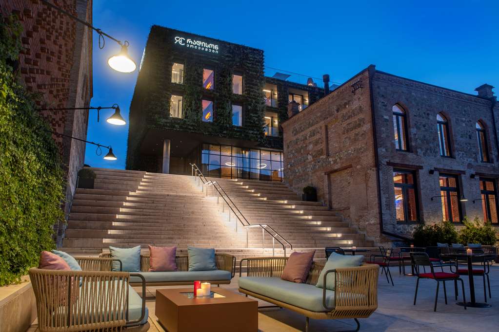 Prince Alexander Restaurant terrace