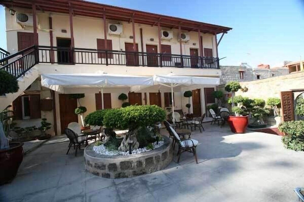 Paris Hotel - carbon neutral hotel in Rodos