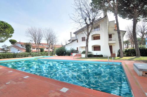 Residence Diapason Agenzia Caorle — 4-Star Luxury Hotel in Caorle, Italy