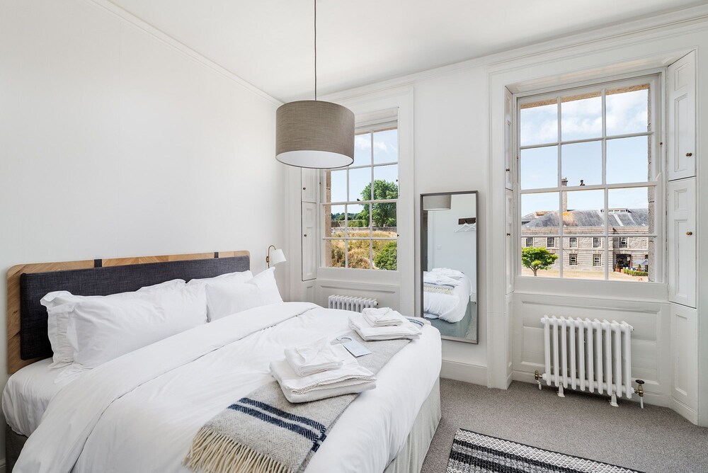 Admiral's House by Maison Pierre — 4-Star Luxury Hotel in Plymouth, United Kingdom