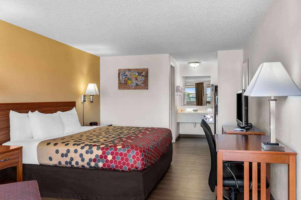Econo Lodge Miles City I 94 - photo 21