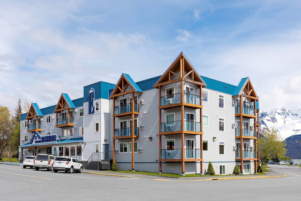 Edgewater Hotel Seward - carbon neutral hotel in Seward