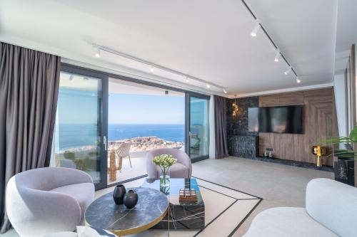 Zen Kalifa 5 Star Exclusive Residence for 4