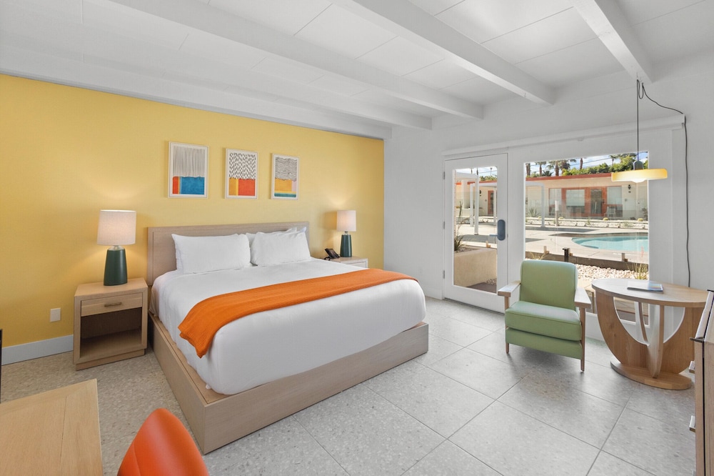 Mojave Resort Adults Only - photo 20