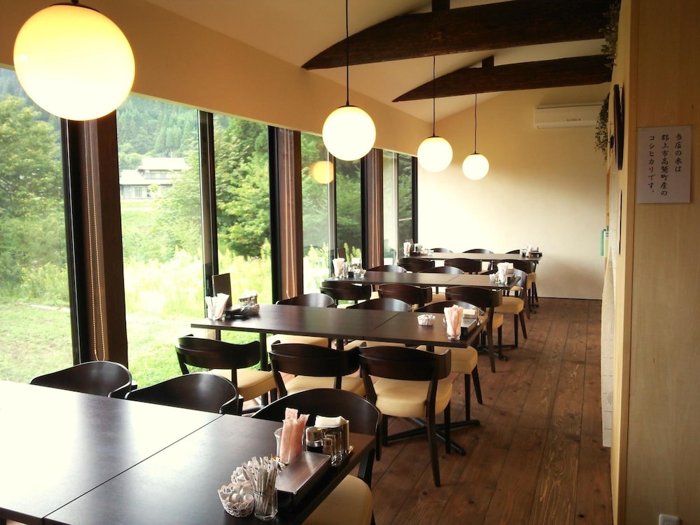 Kozaemon - carbon neutral hotel in Gujo