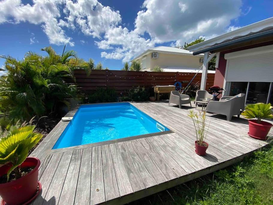 Villa cosy toute équipée avec piscine — 4-Star Luxury Hotel in Le Gosier, Guadeloupe