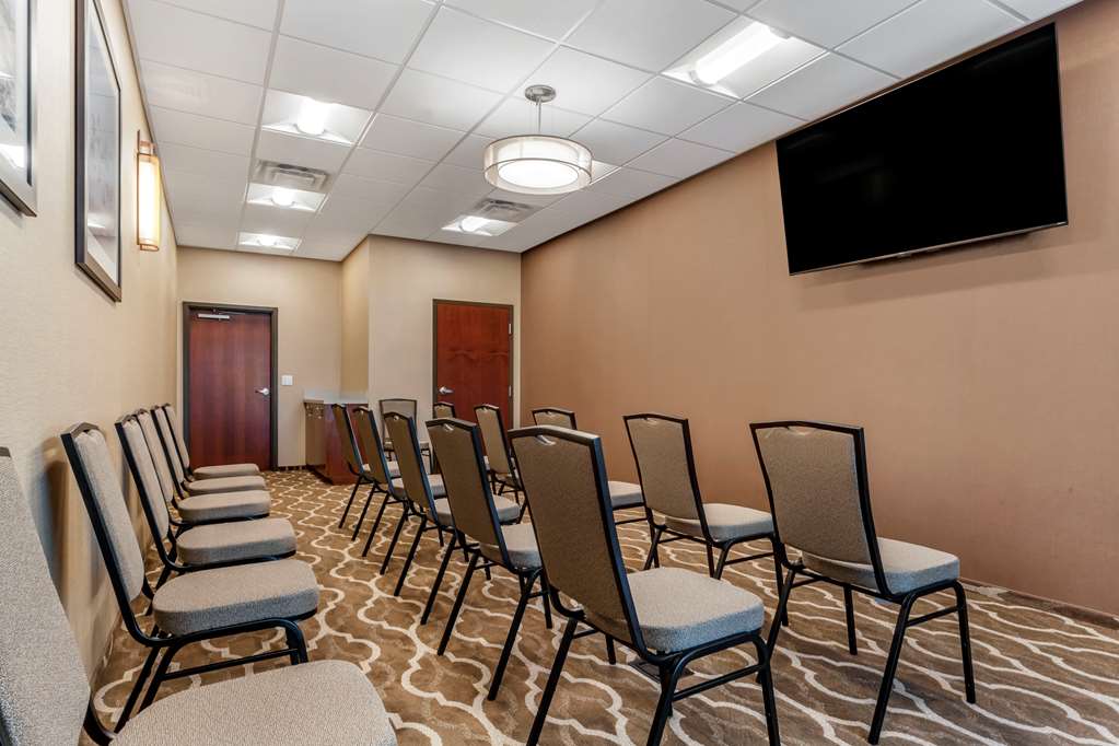 Comfort Suites Grand Island South - photo 29