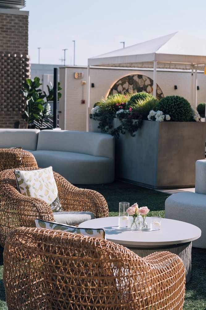 The Hotel at Avalon Autograph Collection - photo 32