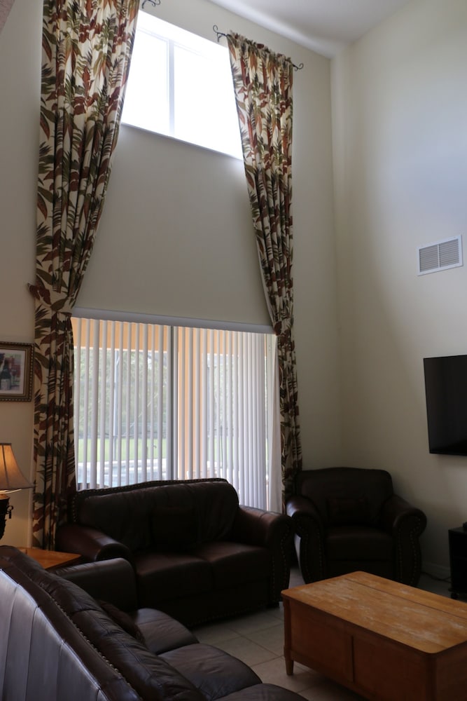 7BR 4.5BA Home in Emerald Island Resort by CV 2708 - photo 14