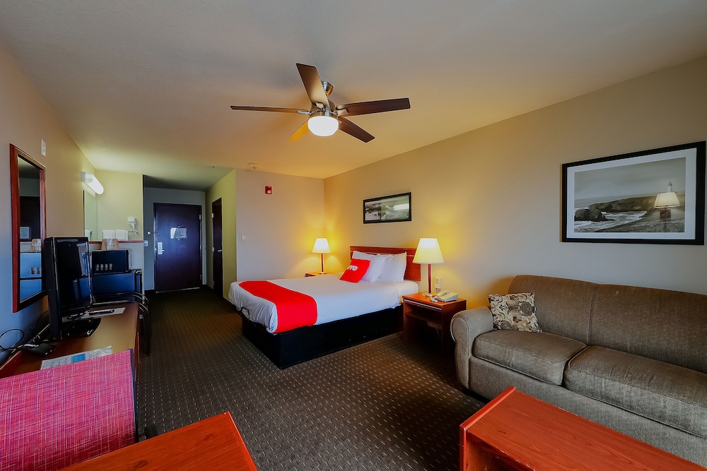 Siletz Bay Beachfront Hotel by OYO Lincoln City - photo 52