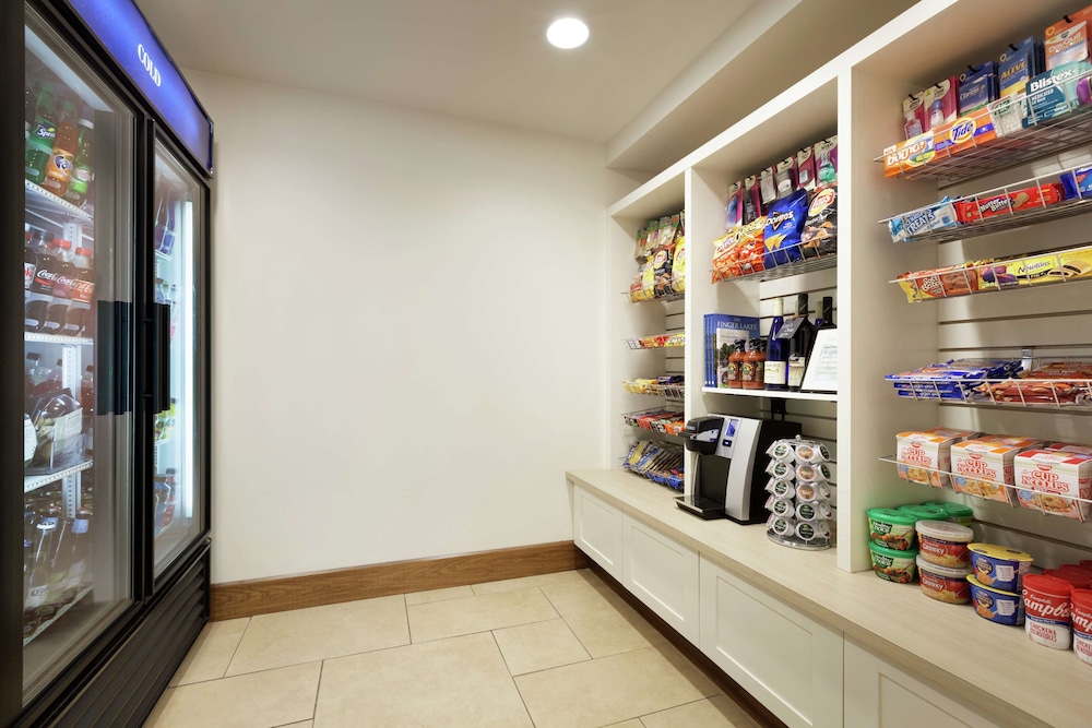 Hilton Garden Inn Rochester Pittsford - photo 44
