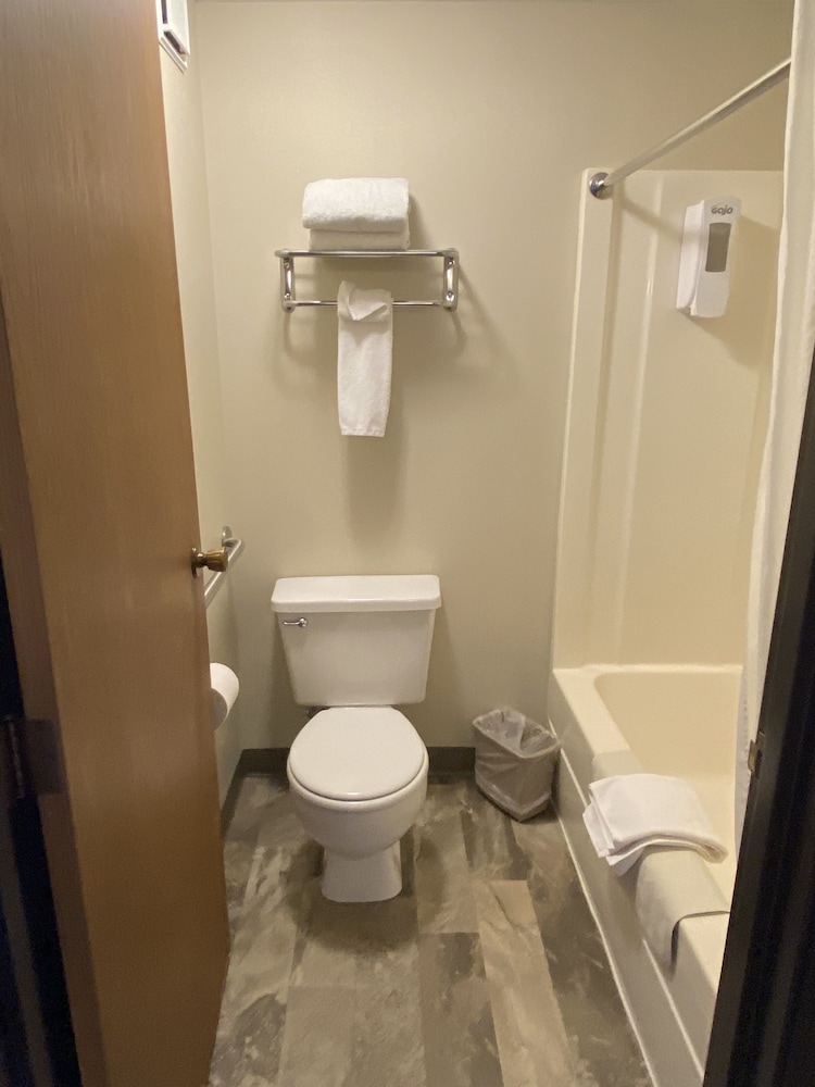 The Center Inn - photo 31