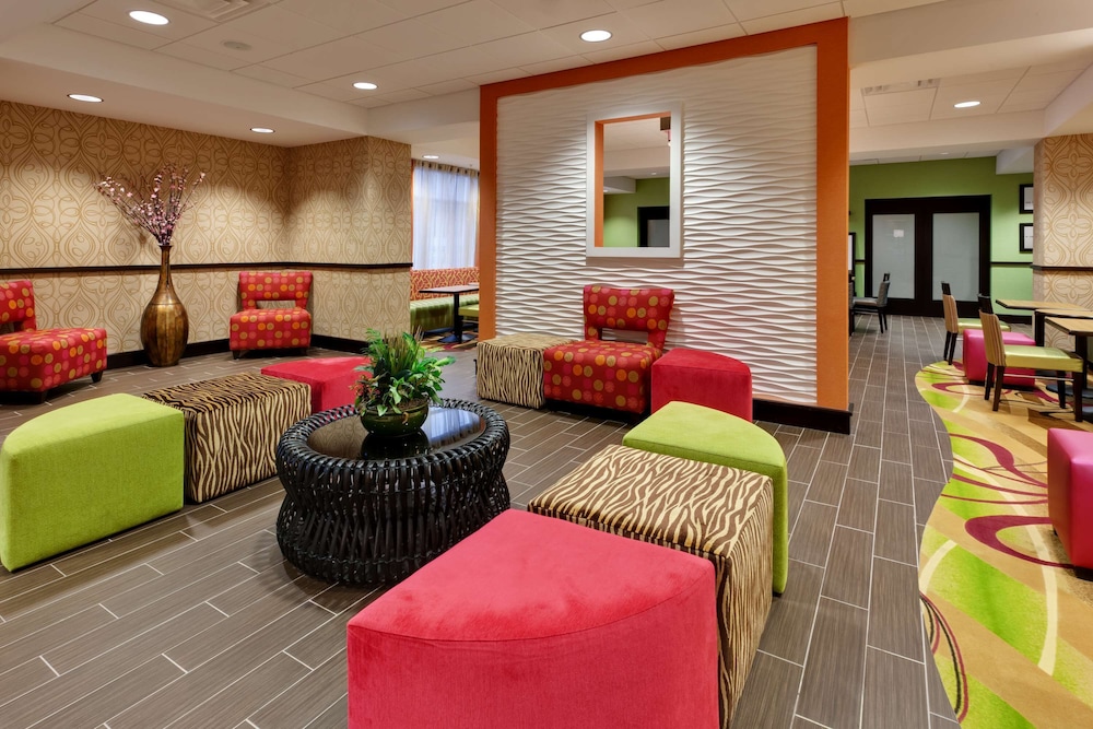 Hampton Inn Seneca Falls - photo 2