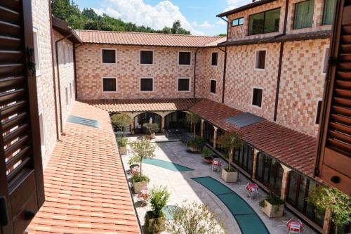 Domus Laetitiae Assisi — hotel in Assisi
