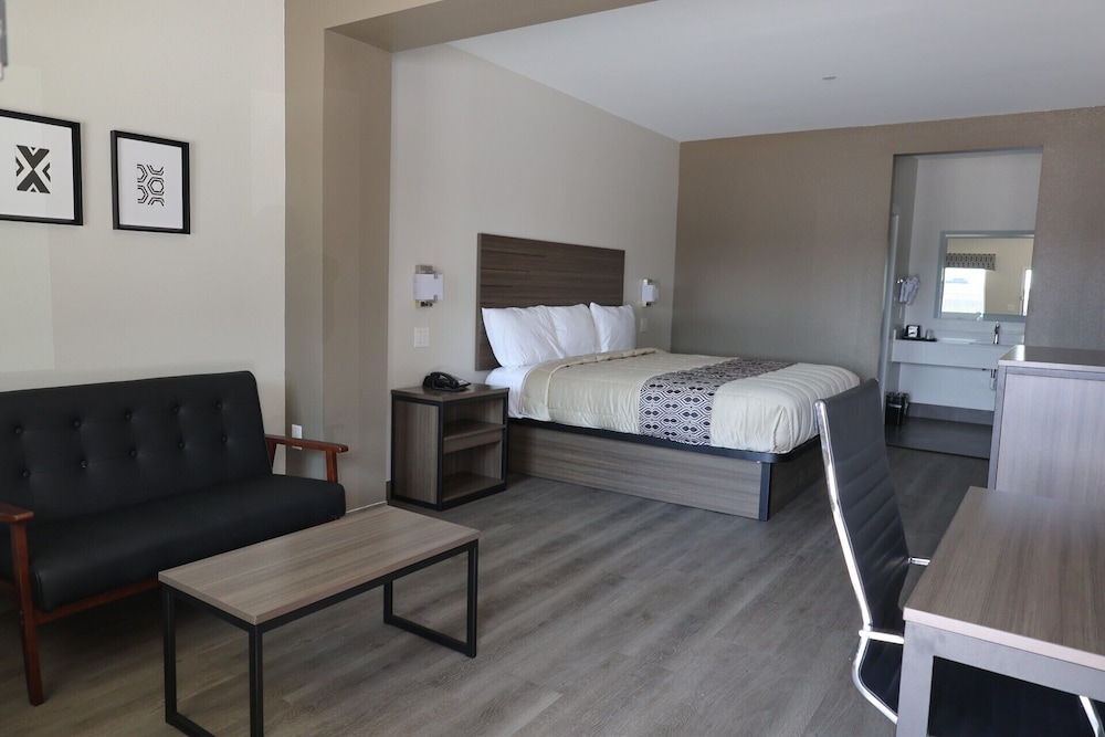 Hotel Royale — Houston — photo 2
