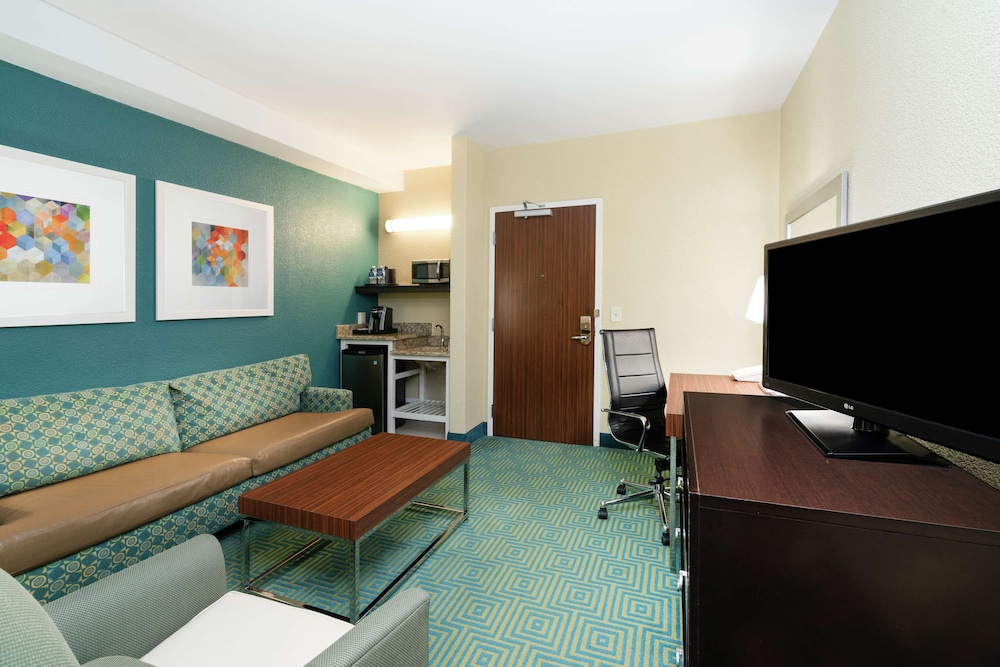 Hilton Garden Inn Dalton - photo 10