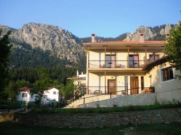 Hotel Oreades - carbon neutral hotel in Pyli