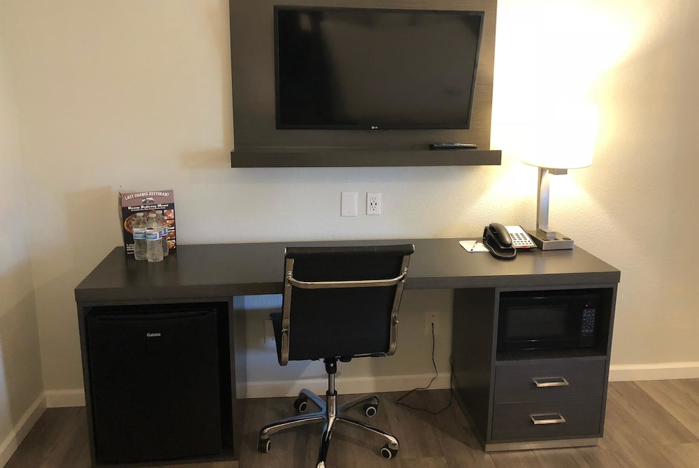Rodeway Inn Milpitas Near Great Mall - photo 28