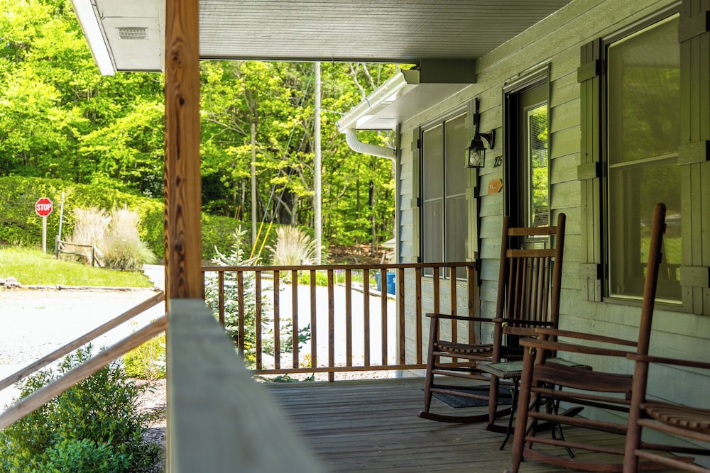 Blowing Rock Inn - photo 28